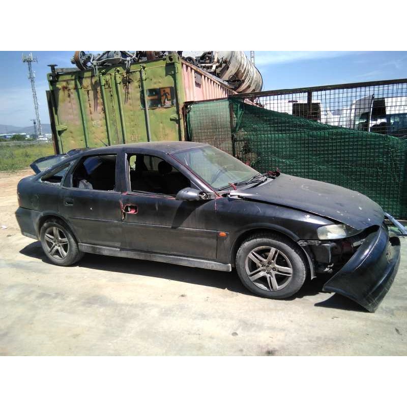 opel vectra b berlina del año 1999