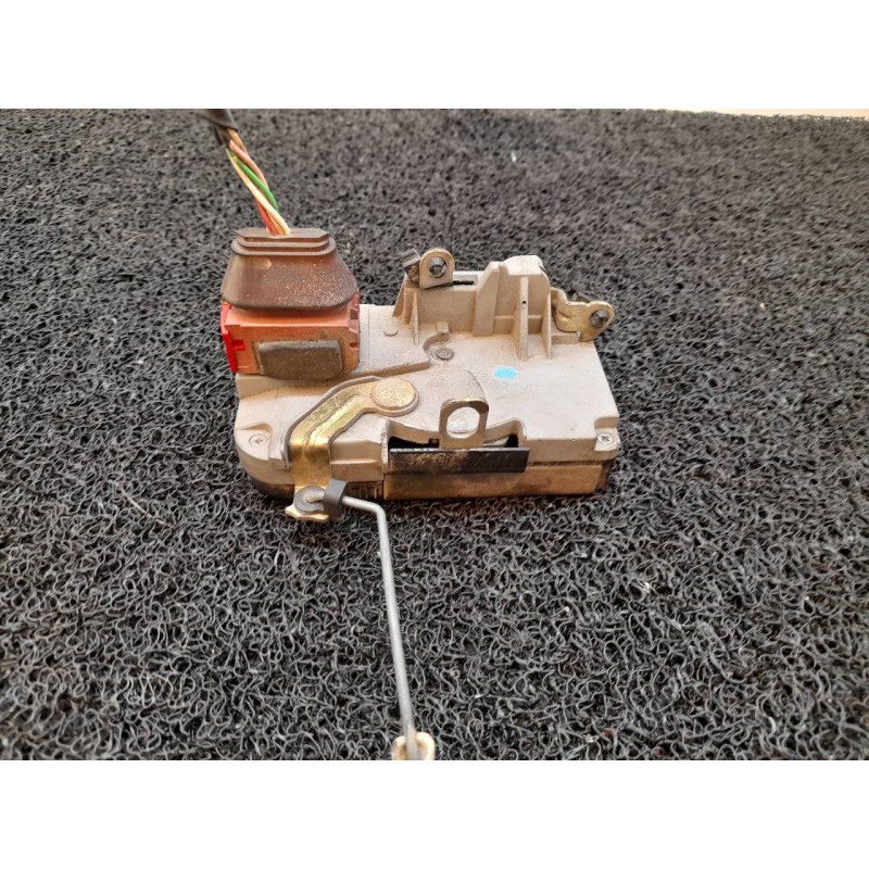 Recambio de cerradura puerta delantera derecha para peugeot 206 berlina xt referencia OEM IAM - Naranja 3