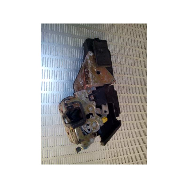 Recambio de cerradura puerta trasera derecha para mitsubishi carisma berlina 4 (da0) 1.6 cat referencia OEM IAM 387 9728 - Verde 3