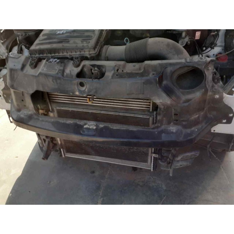 Recambio de panel frontal para iveco daily furgón fg h2 33 s ... v batalla 3520 l referencia OEM IAM - Blanco