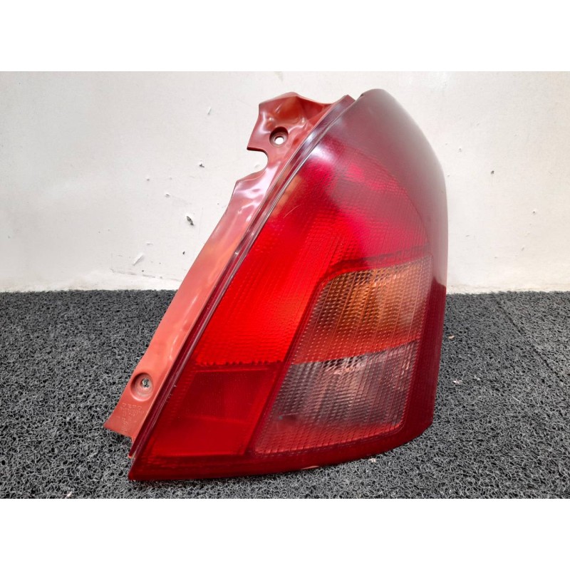 Recambio de piloto trasero derecho para suzuki swift berlina (mz) gl (3-ptas.) referencia OEM IAM 00757970  