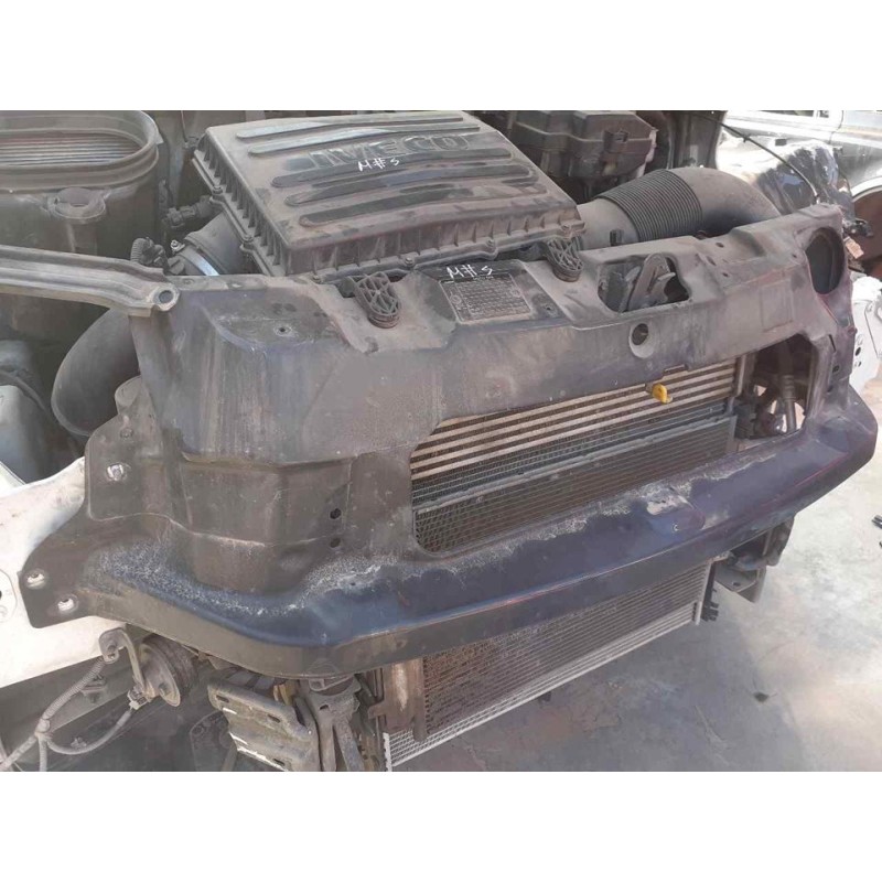 Recambio de panel frontal para iveco daily furgón fg h2 33 s ... v batalla 3520 l referencia OEM IAM - Blanco 2