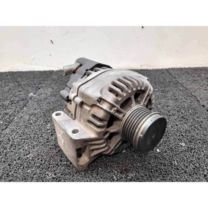 Recambio de alternador para suzuki swift berlina (mz) gl (3-ptas.) referencia OEM IAM 3140085E00 2542861B VALEO