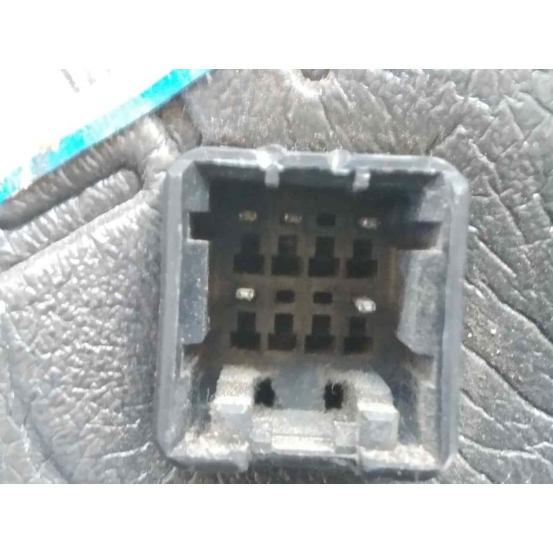 Recambio de retrovisor izquierdo para kia carens 2.0 crdi ex monovolumen referencia OEM IAM 4