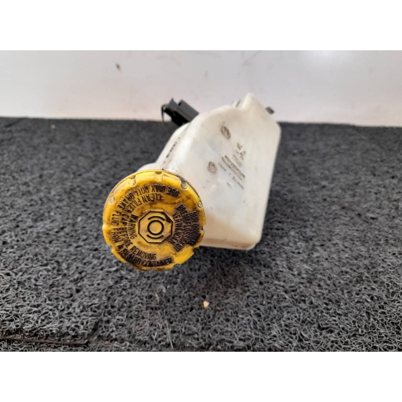 Recambio de bomba freno para citroën c3 picasso sx referencia OEM IAM 4013 - Blanco 2