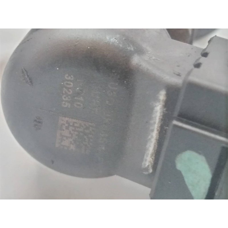 Recambio de inyector para peugeot 407 feline referencia OEM IAM 5U3Q9K546AA G1UHF SIEMENS 2