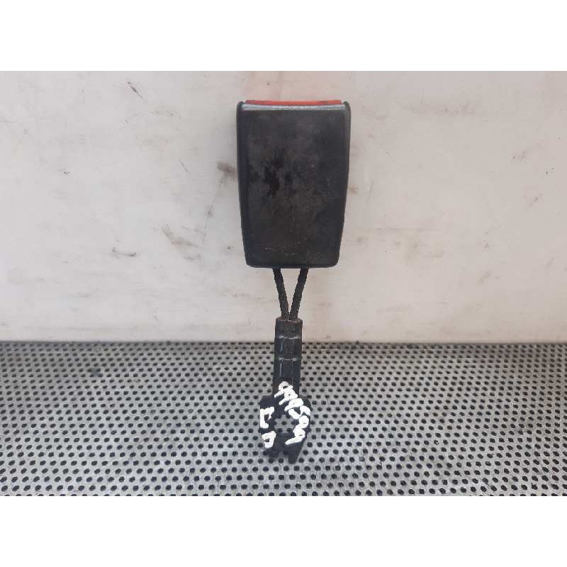 Recambio de enganche cinturon delantero derecho para mercedes-benz clase a (w168) 160 (168.033) referencia OEM IAM   