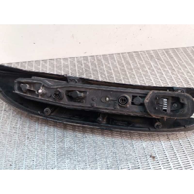 Recambio de piloto trasero derecho para opel corsa c 1.2 16v cat (z 12 xep / lb4) referencia OEM IAM - Negro 3