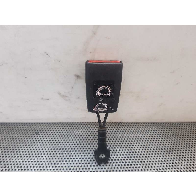 Recambio de enganche cinturon delantero derecho para mercedes-benz clase a (w168) 160 (168.033) referencia OEM IAM - Negro 2
