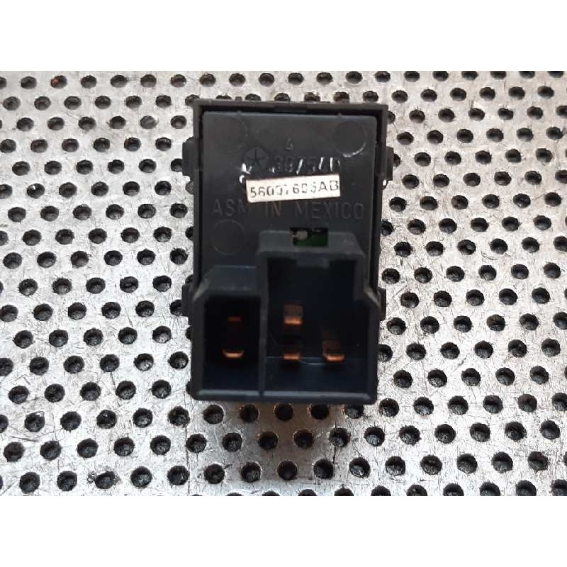 Recambio de mando elevalunas trasero derecho para chrysler 300 m (lr) 2.7 v6 referencia OEM IAM 56007606AB 2