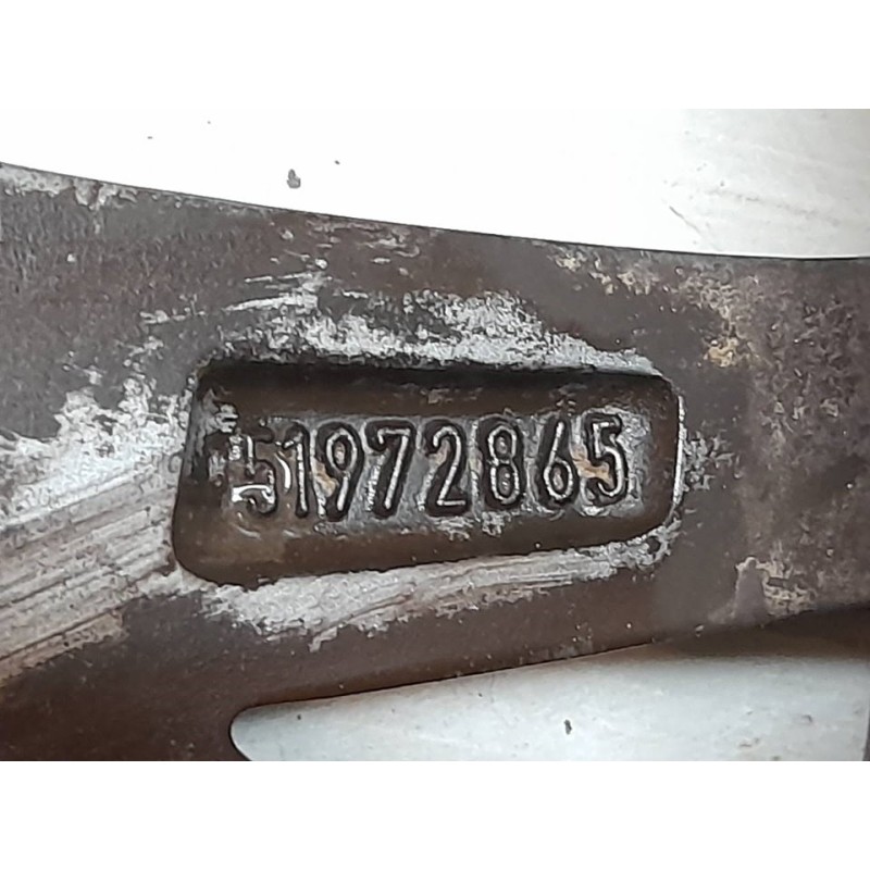 Recambio de llanta para fiat nuova 500 (150) riva referencia OEM IAM 51972865 2