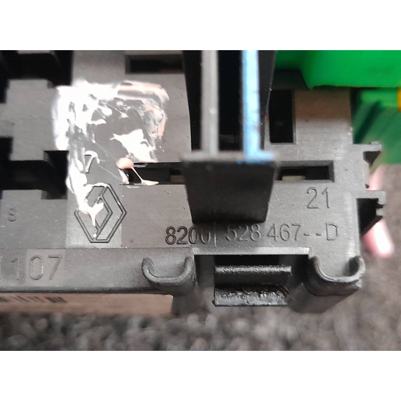 Recambio de caja reles / fusibles para renault laguna iii authentique referencia OEM IAM 8200528467D 55RJ10A27 - Blanco 4
