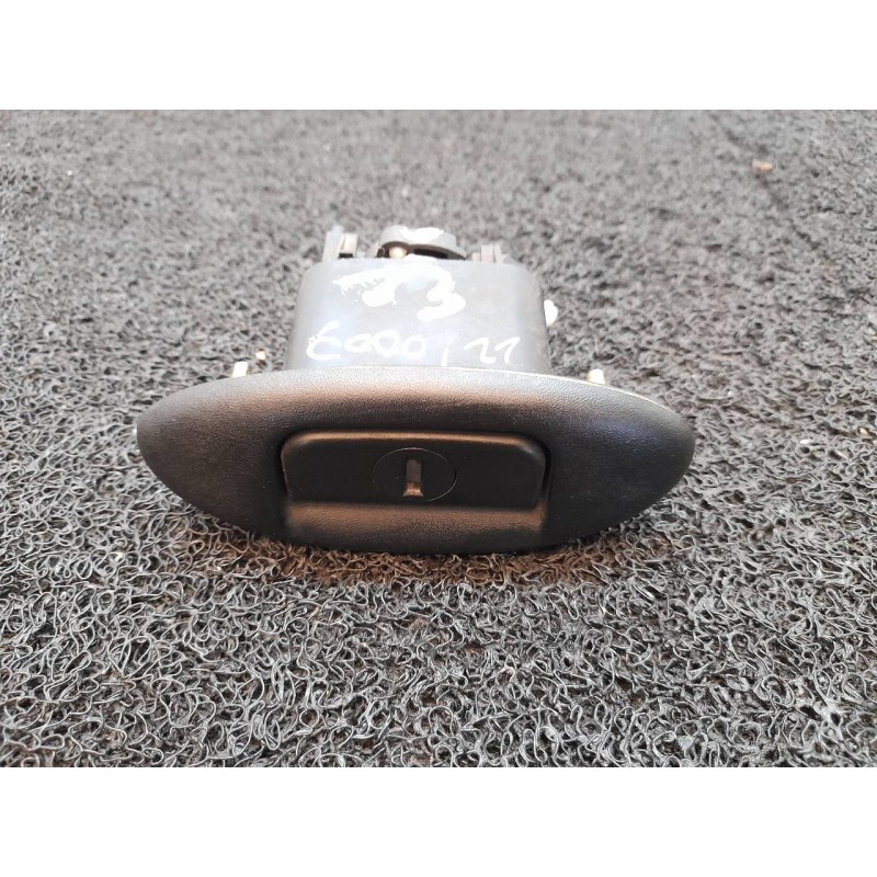 Recambio de bombin trasero tapa maletero para renault megane i classic (la0) 1.6e rn referencia OEM IAM   