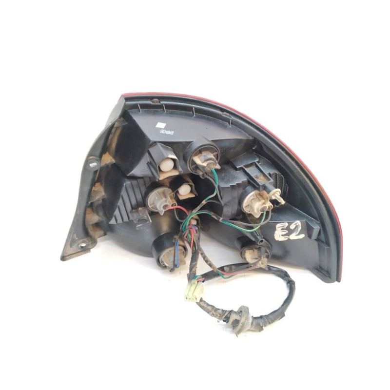 Recambio de piloto trasero izquierdo para kia clarus 1.8 slx berlina (09.1999) referencia OEM IAM - Verde 2