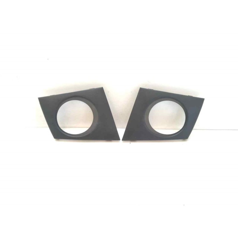 Recambio de rejilla delantera para renault scenic ii referencia OEM IAM  PRACZMG06740 