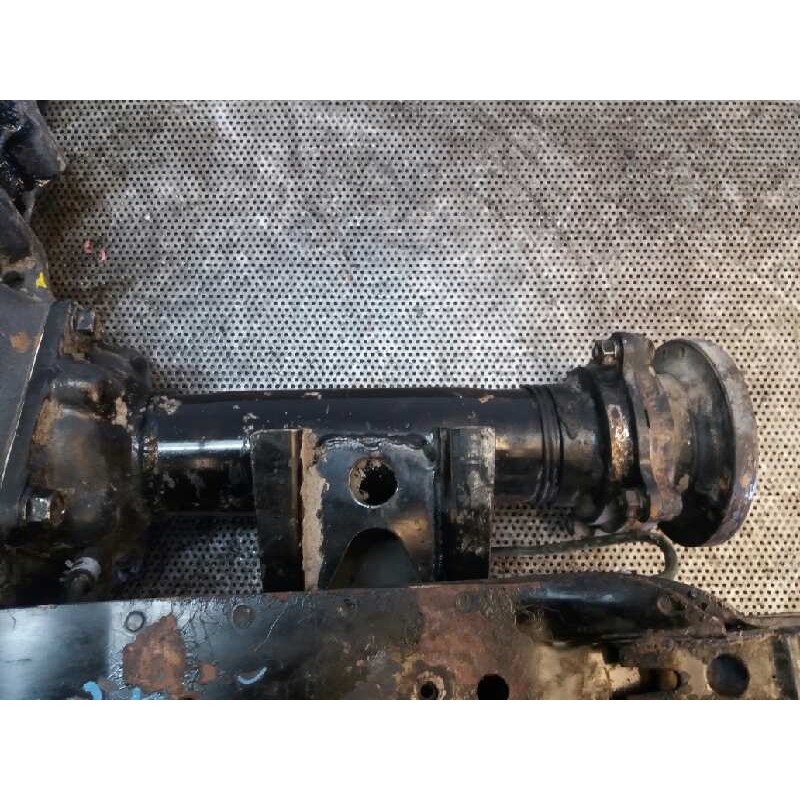 Recambio de diferencial delantero para nissan terrano/terrano.ii (r20) 2.7 turbodiesel referencia OEM IAM KN34 51034 4WA 7