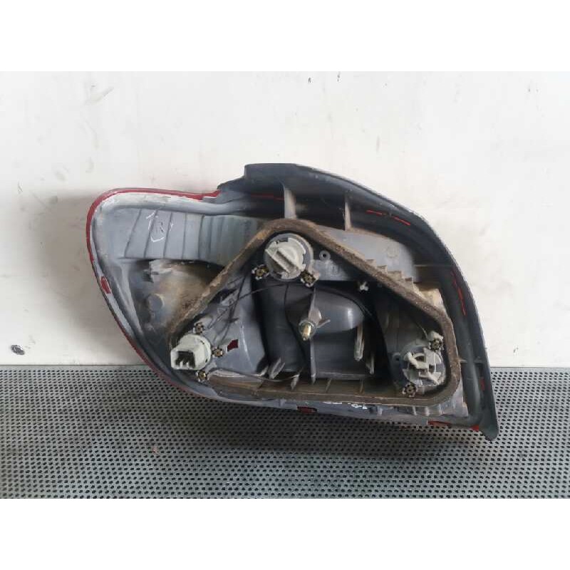 Recambio de piloto trasero derecho para toyota yaris (ncp1/nlp1/scp1) 1.3 linea luna referencia OEM IAM - Gris 2