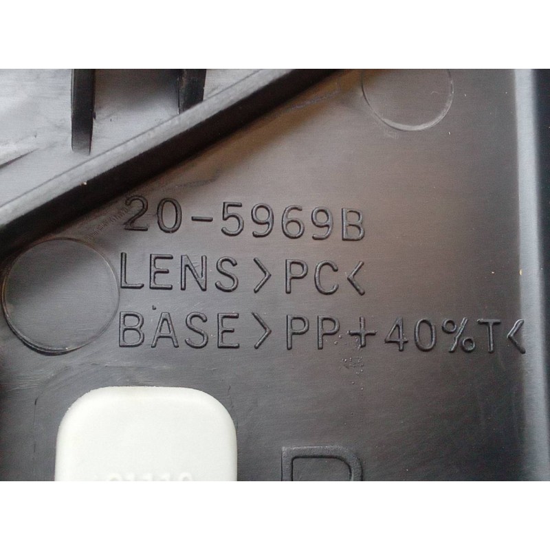Recambio de faro derecho para renault megane i berlina hatchback (ba0) referencia OEM IAM 205969052 18324 2