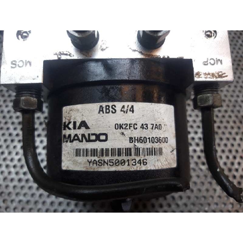 Recambio de abs para kia carens 2.0 crdi referencia OEM IAM BH60103600 77439 0K2FC437A0 4