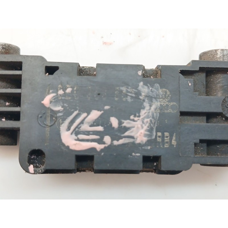 Recambio de sensor para audi a3 (8p) 2.0 tdi ambition (dpf) (125kw) referencia OEM IAM 8E0959651A 2