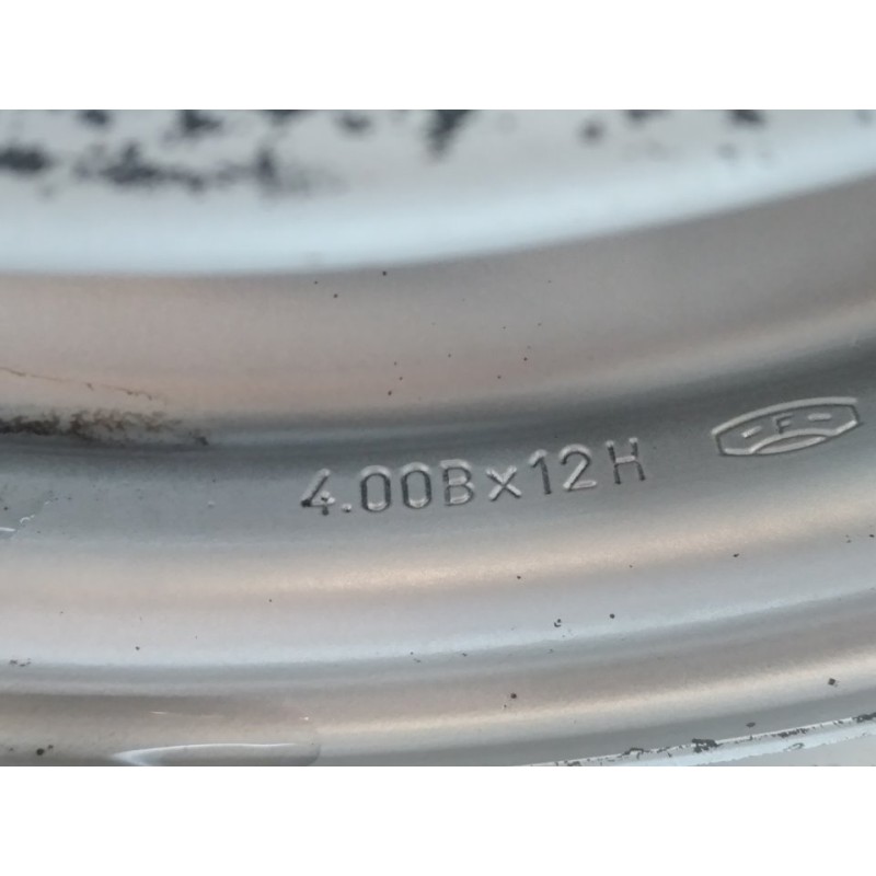Recambio de llanta para piaggio (vespa) porter pick - up diesel referencia OEM IAM 400BX12H - Blanco 3