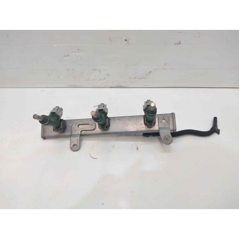 Recambio de rampa inyectora para dacia jogger extreme go referencia OEM IAM 175204021R  