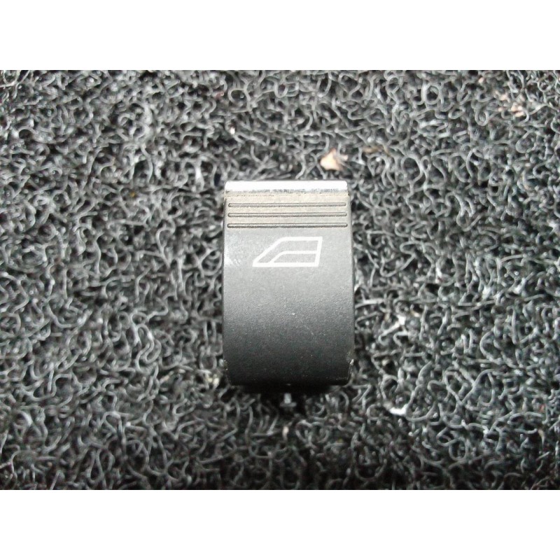 Recambio de mando elevalunas trasero izquierdo para ford focus turn. (cb8) trend referencia OEM IAM BM5T14529AB  