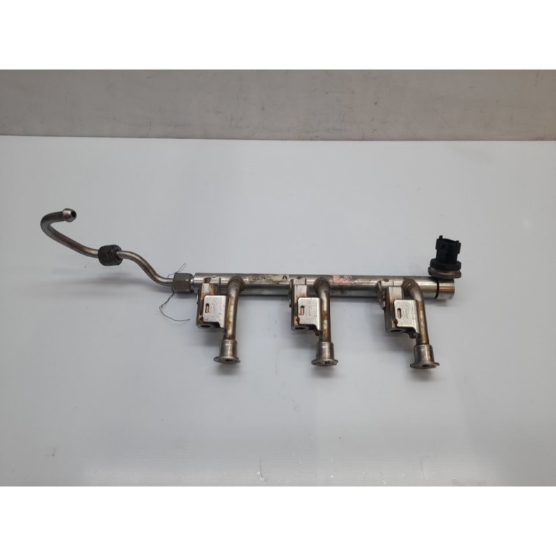Recambio de rampa inyectora para ford b-max titanium referencia OEM IAM DM5G9H487AA 0261555137 BOSCH