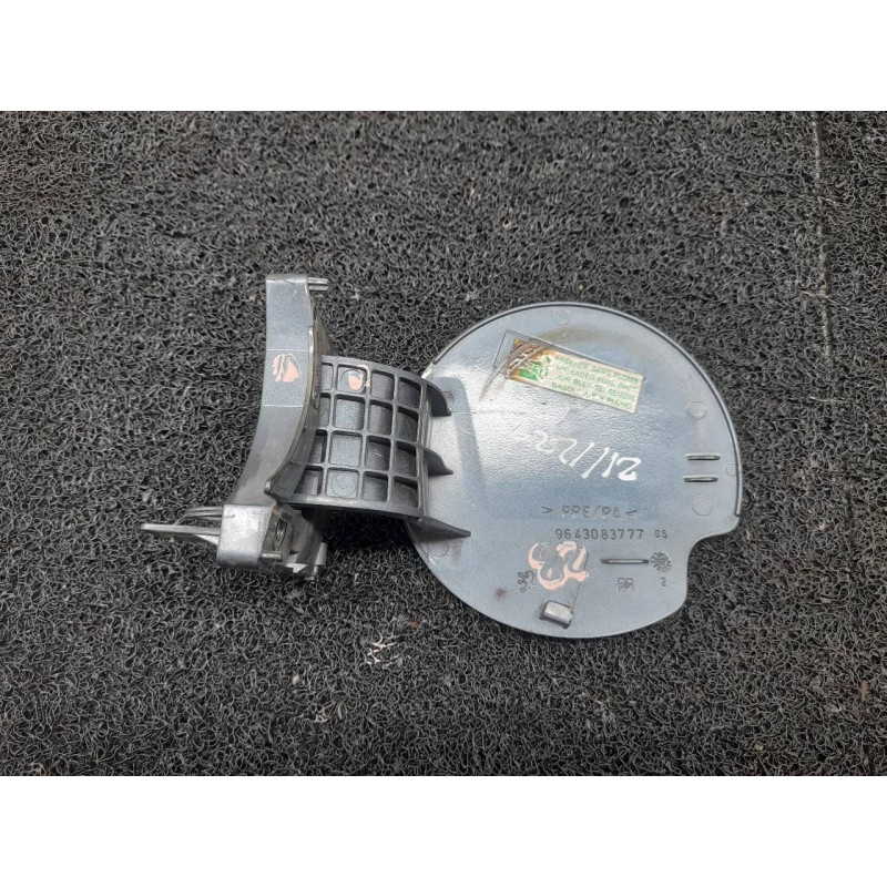 Recambio de tapa exterior combustible para peugeot 307 break/sw (s2) sw referencia OEM IAM 9643083777 2