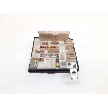 CAJA RELES / FUSIBLES 8200481866 