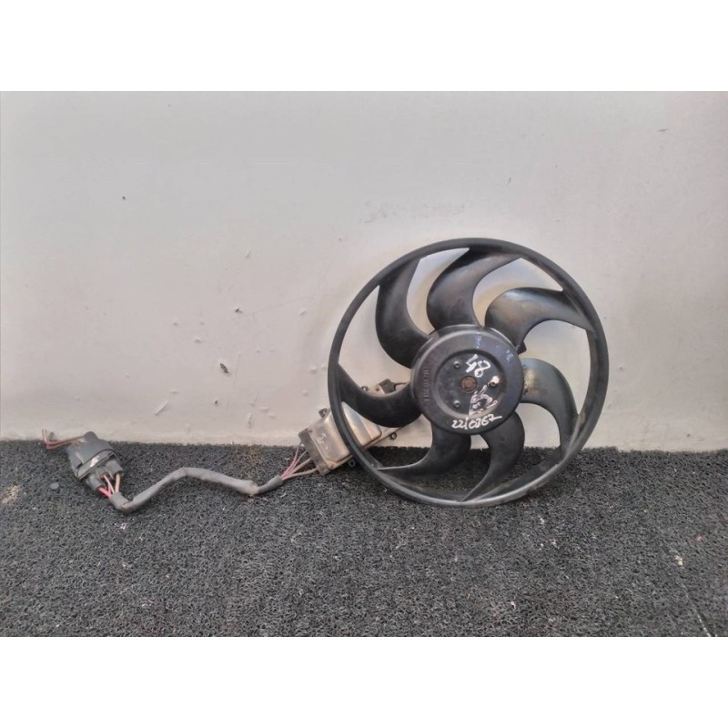 Recambio de electroventilador para volkswagen touareg (7la) tdi v10 referencia OEM IAM 0130303292 7L0959455C 1137328172