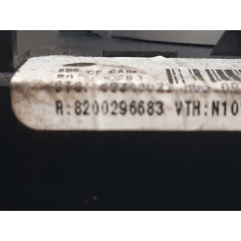 Recambio de mando climatizador para renault clio grandtour business referencia OEM IAM 8200296683 - Negro 3