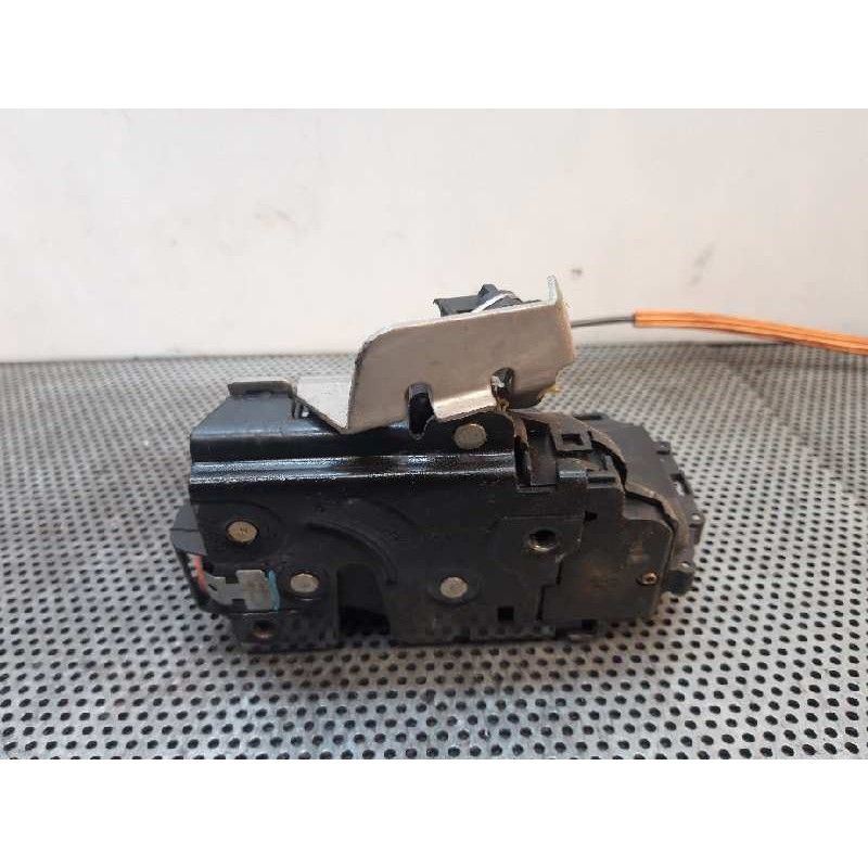 Recambio de cerradura puerta trasera izquierda para audi a4 avant (8e) 2.5 tdi quattro (132kw) referencia OEM IAM - Gris 4