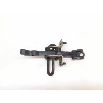 RETENEDOR PUERTA TRASERA DERECHA 8650061 