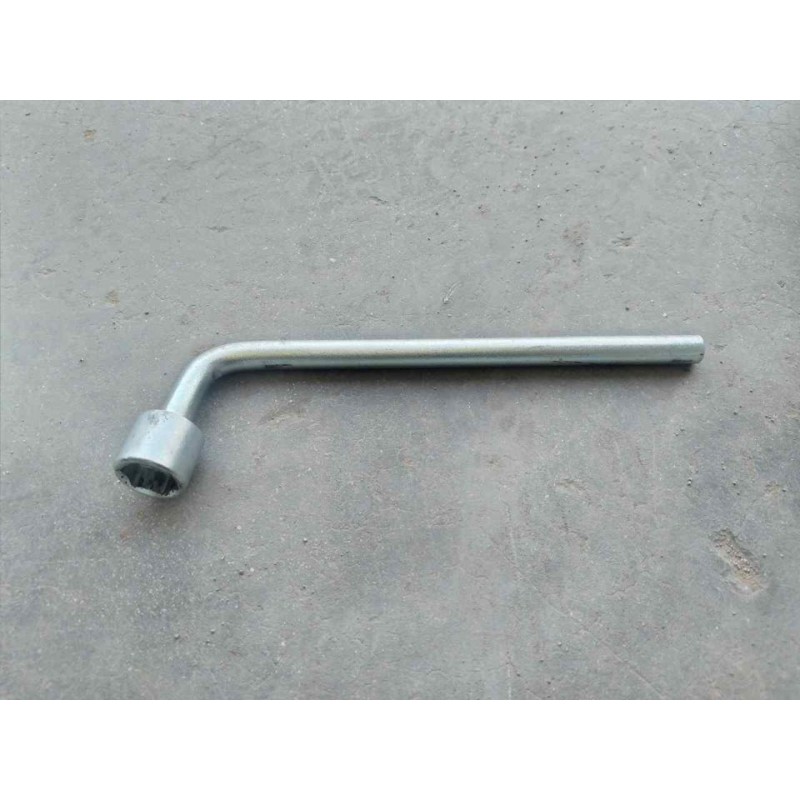 Recambio de llave rueda para subaru xv executive referencia OEM IAM   