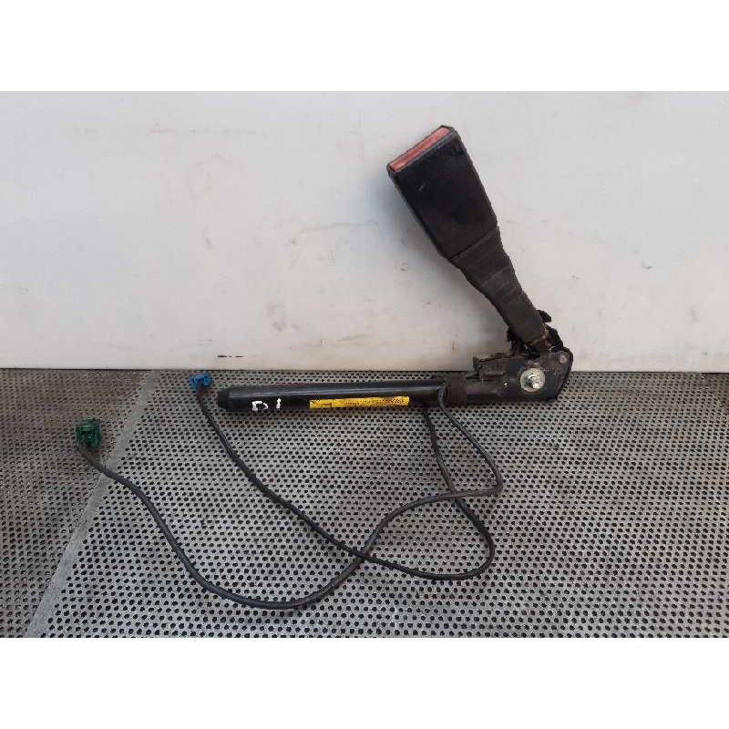 Recambio de enganche cinturon delantero izquierdo para opel zafira b cosmo referencia OEM IAM - Azul 3