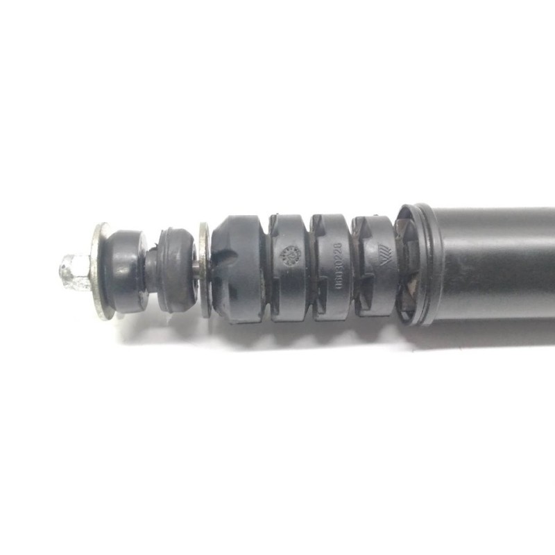 Recambio de amortiguador trasero derecho para dacia sandero laureate referencia OEM IAM 562106313R - Blanco 3