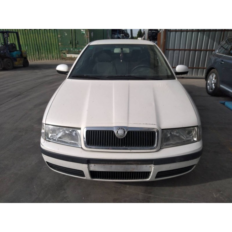 skoda octavia berlina (1u2) del año 2010