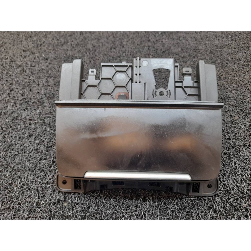 Recambio de cenicero para audi a4 ber. (b8) básico quattro referencia OEM IAM 8K0857965  