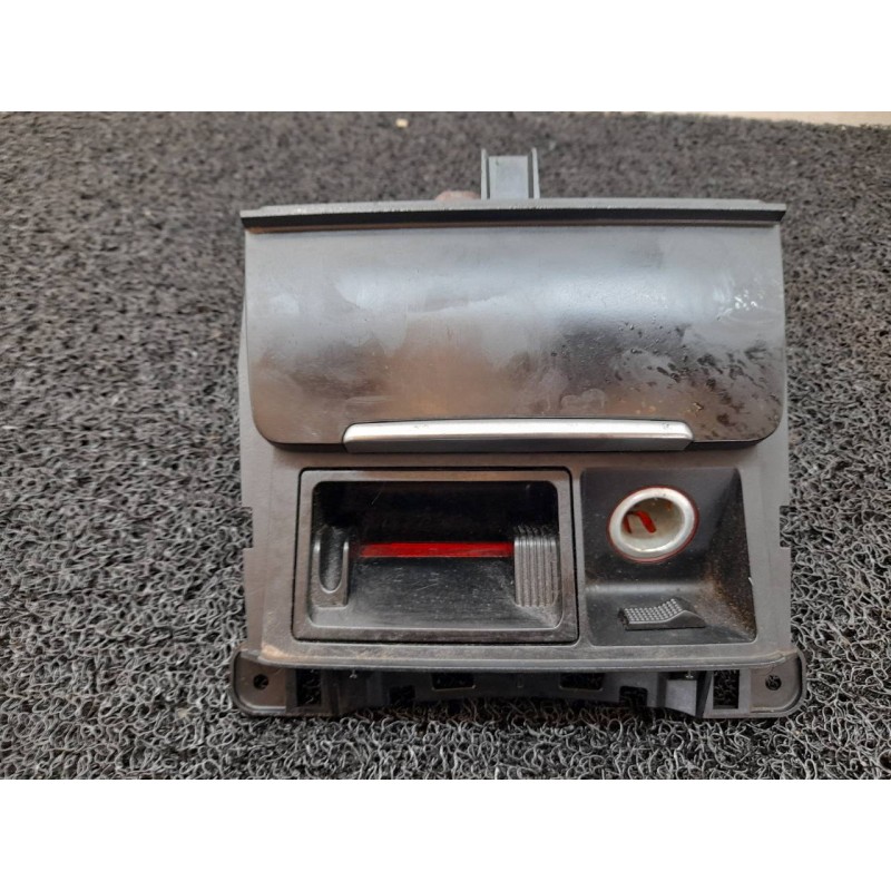 Recambio de cenicero para audi a4 ber. (b8) básico quattro referencia OEM IAM 8K0857965 - Azul 3