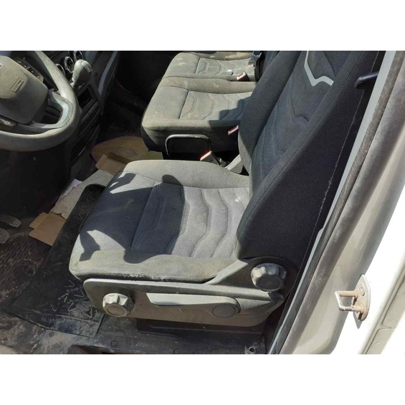 Recambio de asiento delantero izquierdo para iveco daily furgón fg h2 33 s ... v batalla 3520 l referencia OEM IAM - Blanco 5