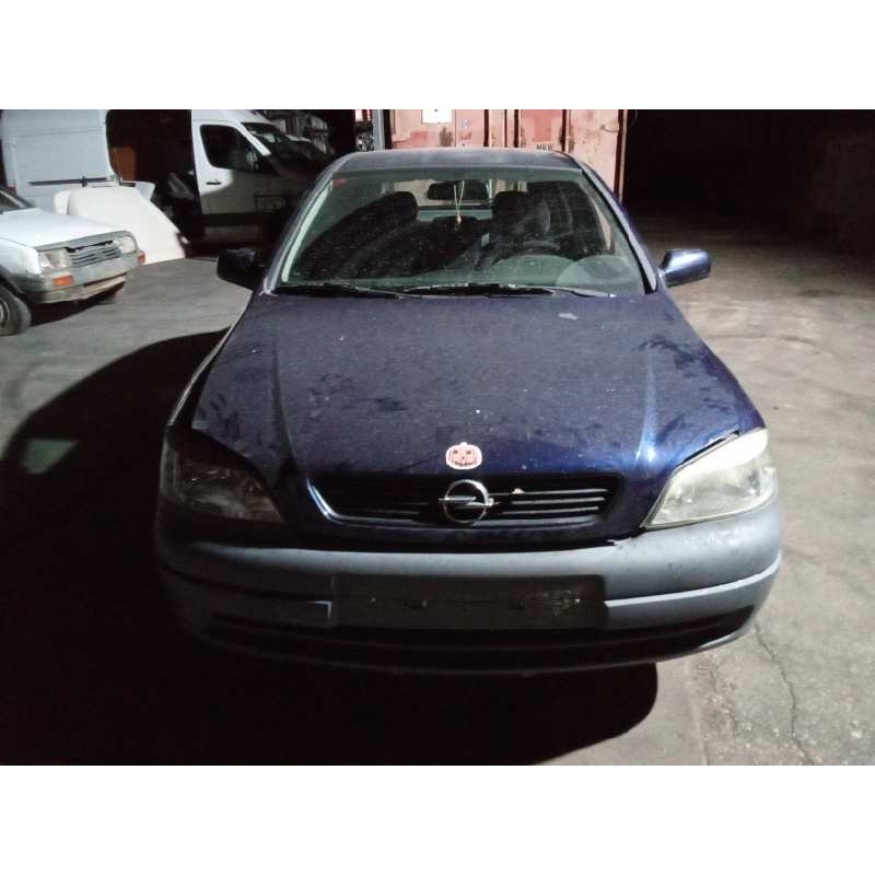 opel astra g berlina del año 2001