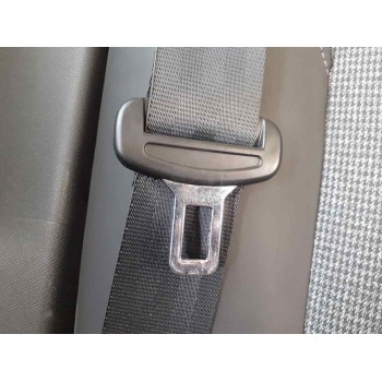 CINTURON SEGURIDAD TRASERO DERECHO 