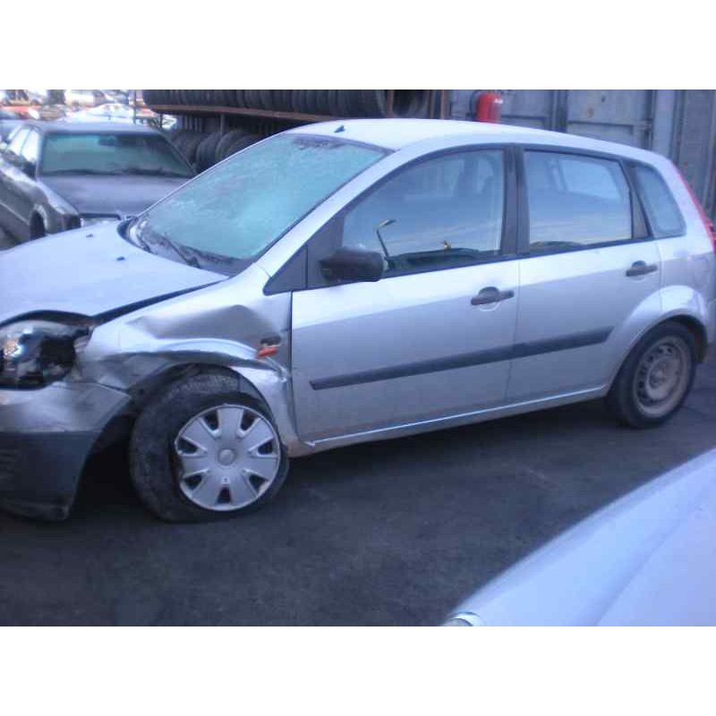 ford fiesta (cbk) del año 2001