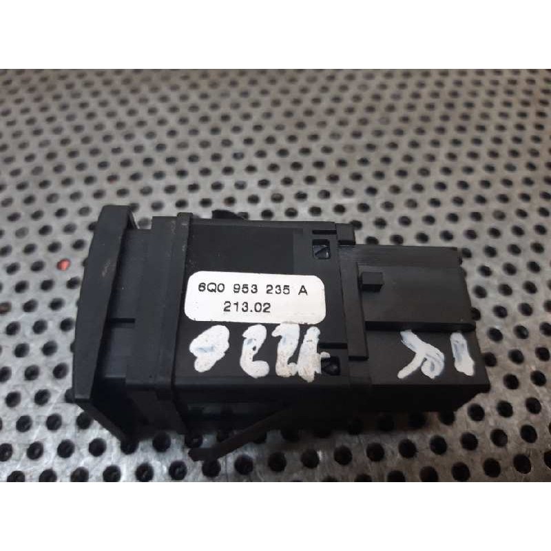 Recambio de warning para volkswagen polo (9n1) highline referencia OEM IAM - Negro 2
