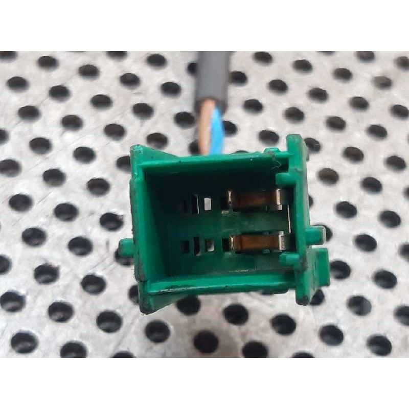 Recambio de enganche cinturon delantero derecho para opel zafira b cosmo referencia OEM IAM - Azul 3