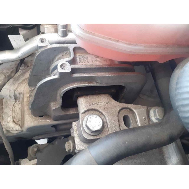 Recambio de soporte motor derecho para seat arona xcellence edition referencia OEM IAM - Blanco 2