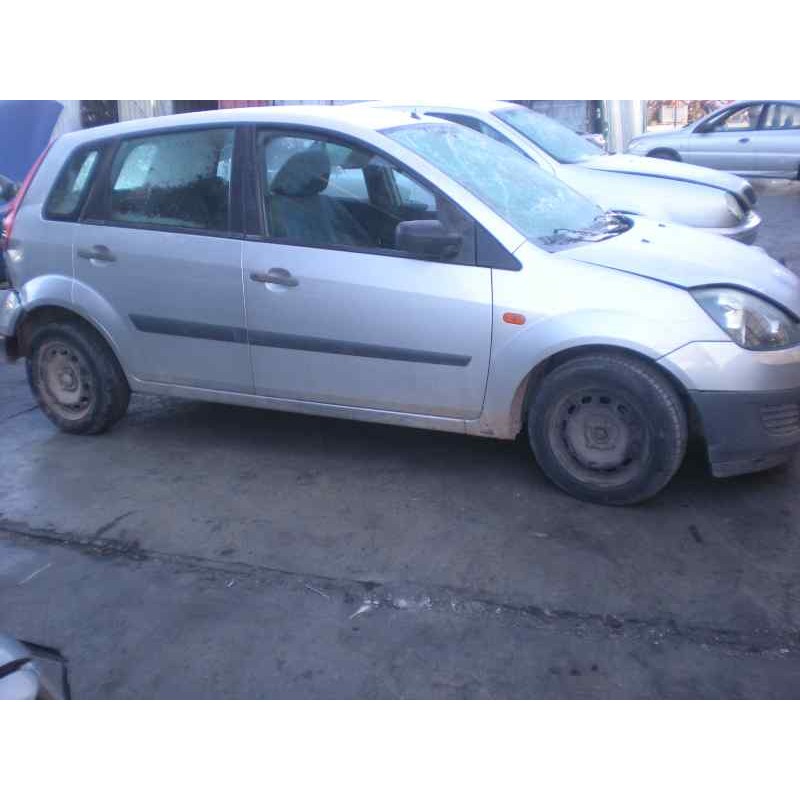 ford fiesta (cbk) del año 2001