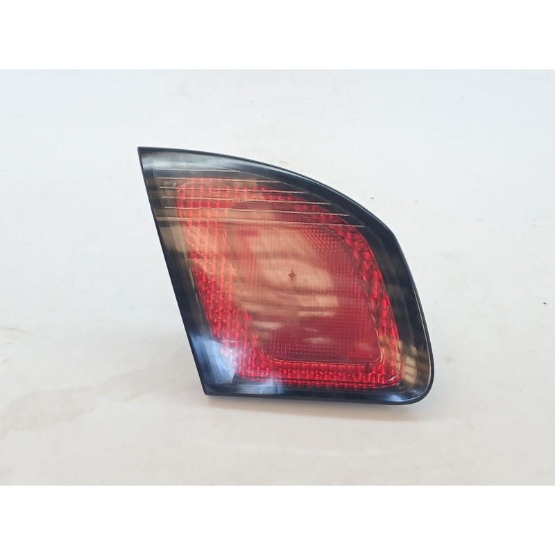 Recambio de piloto trasero izquierdo interior para nissan primera (p11) 2.0 td referencia OEM IAM 89020318  