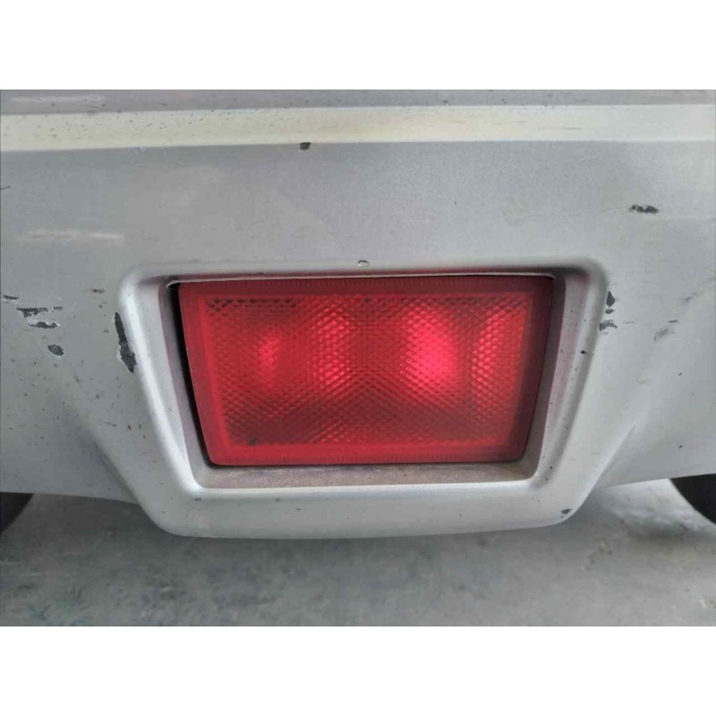 Recambio de piloto trasero central para subaru xv executive referencia OEM IAM   